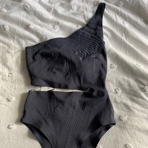NWT Zara cutout bodysuit